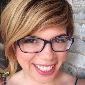 Meet your Posher, Elizabeth